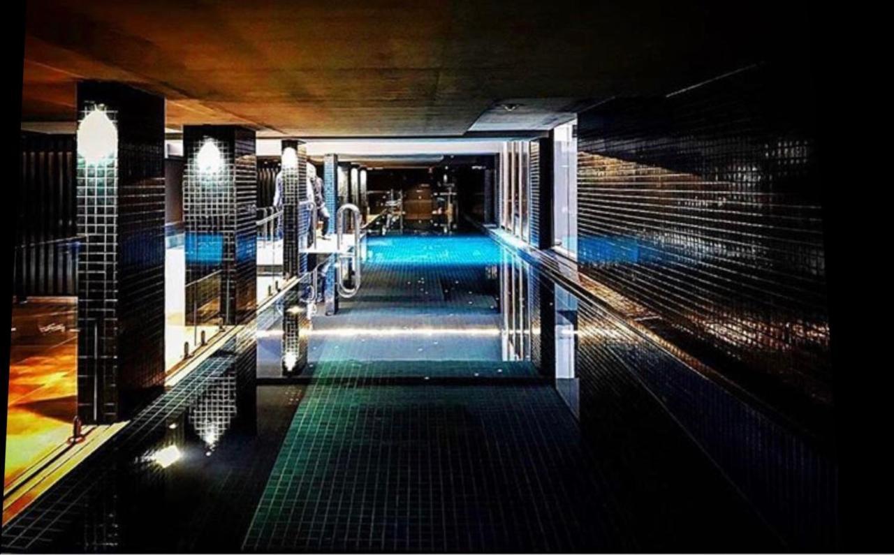 Midnight Luxe 1Br 1Bath Apartment 104 In The Heart Of Braddon Pool Sauna Secure Parking Wine Wifi Canberra Esterno foto